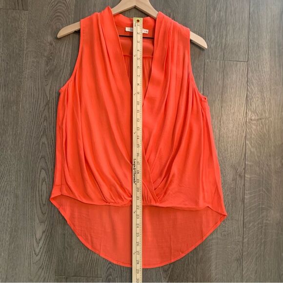 LUSH HIGH LOW TOP WOMENS SMALL  NEON ORANGE SURPLICE SLEEVELESS V NECK BLOUSE. - Picture 10 of 11